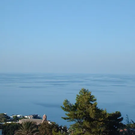 Bed & Breakfast Eoliano 4*