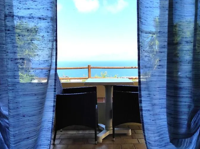 Eoliano Bed and Breakfast Malfa (Salina)