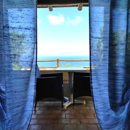 Eoliano B&B Bed & Breakfast Malfa (Salina)